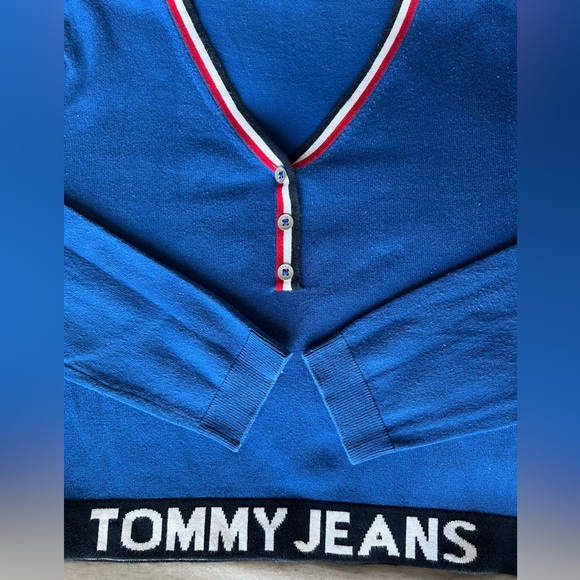 Tommy Hilfiger V-Neck Sweater - Picture 4 of 10